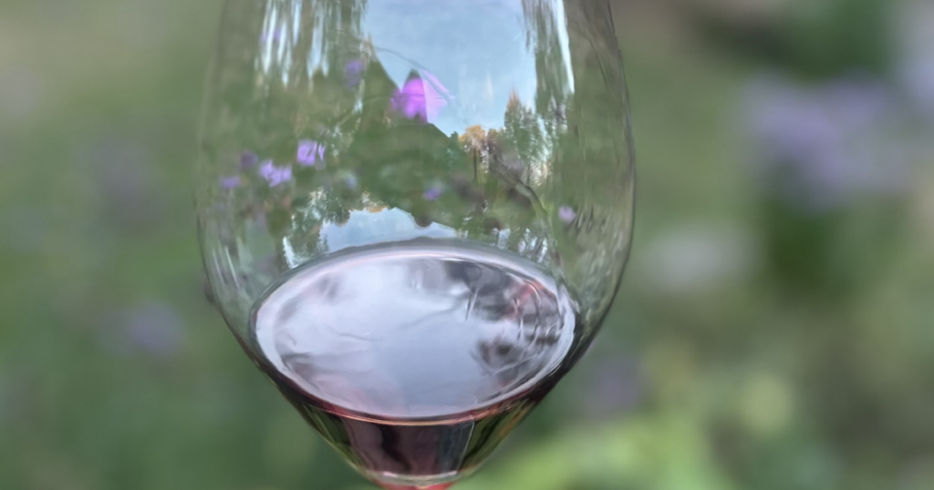 wines-of-the-hudson-valley-red-wine-glass